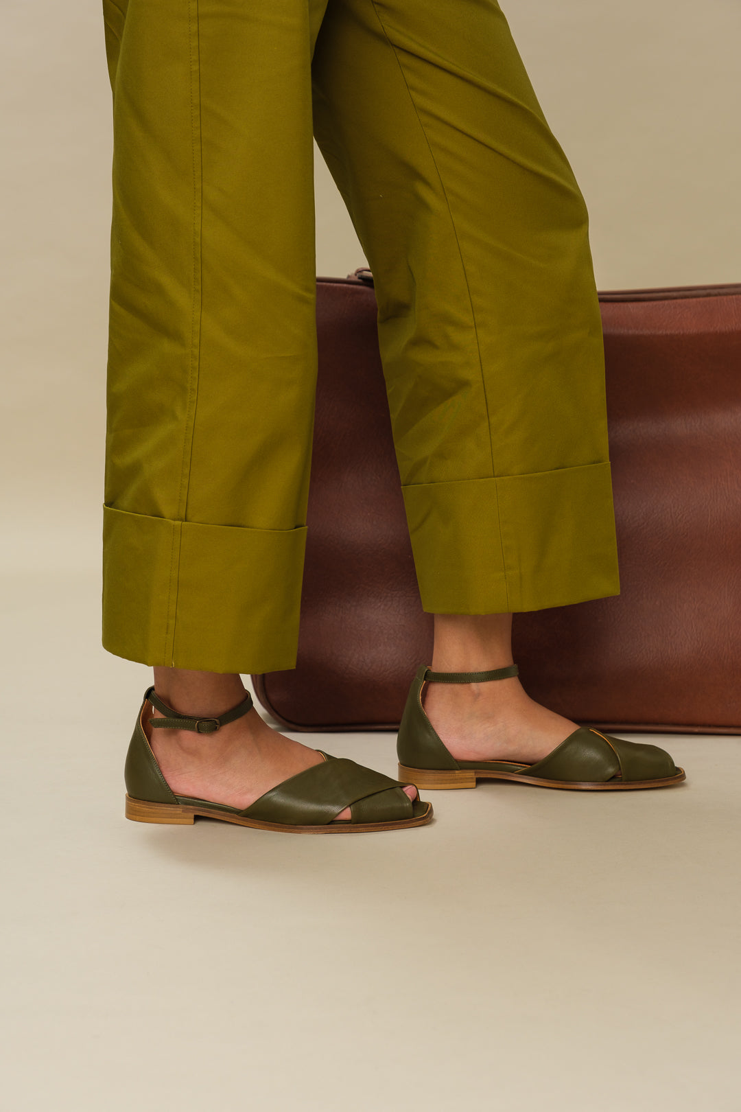 TUESDAY Sandal Green Olive