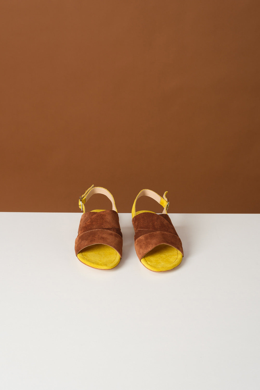 UNITED Sandals Happy Brown